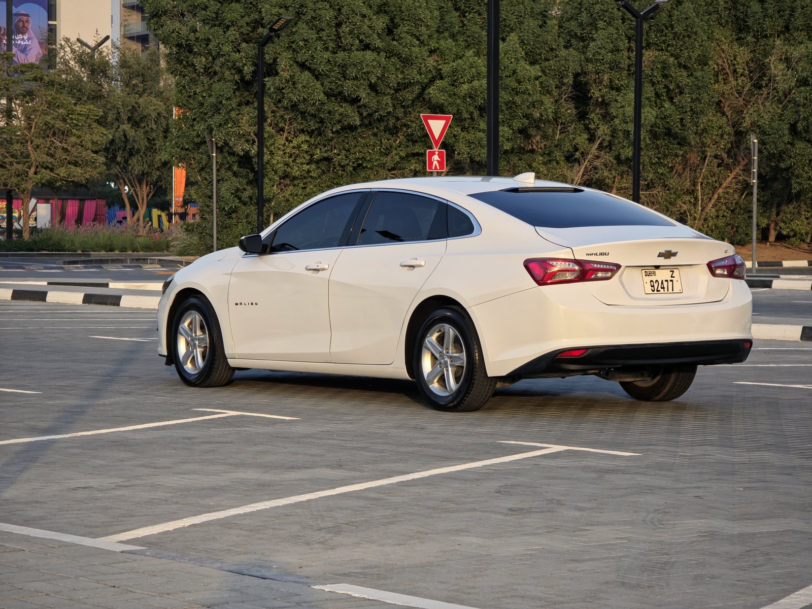 Chevrolet Malibu, white