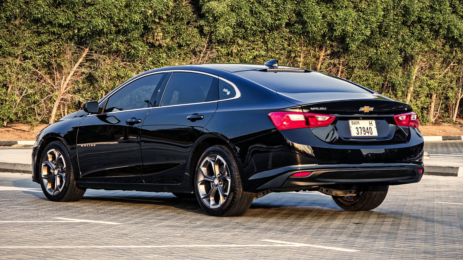Chevrolet Malibu, black