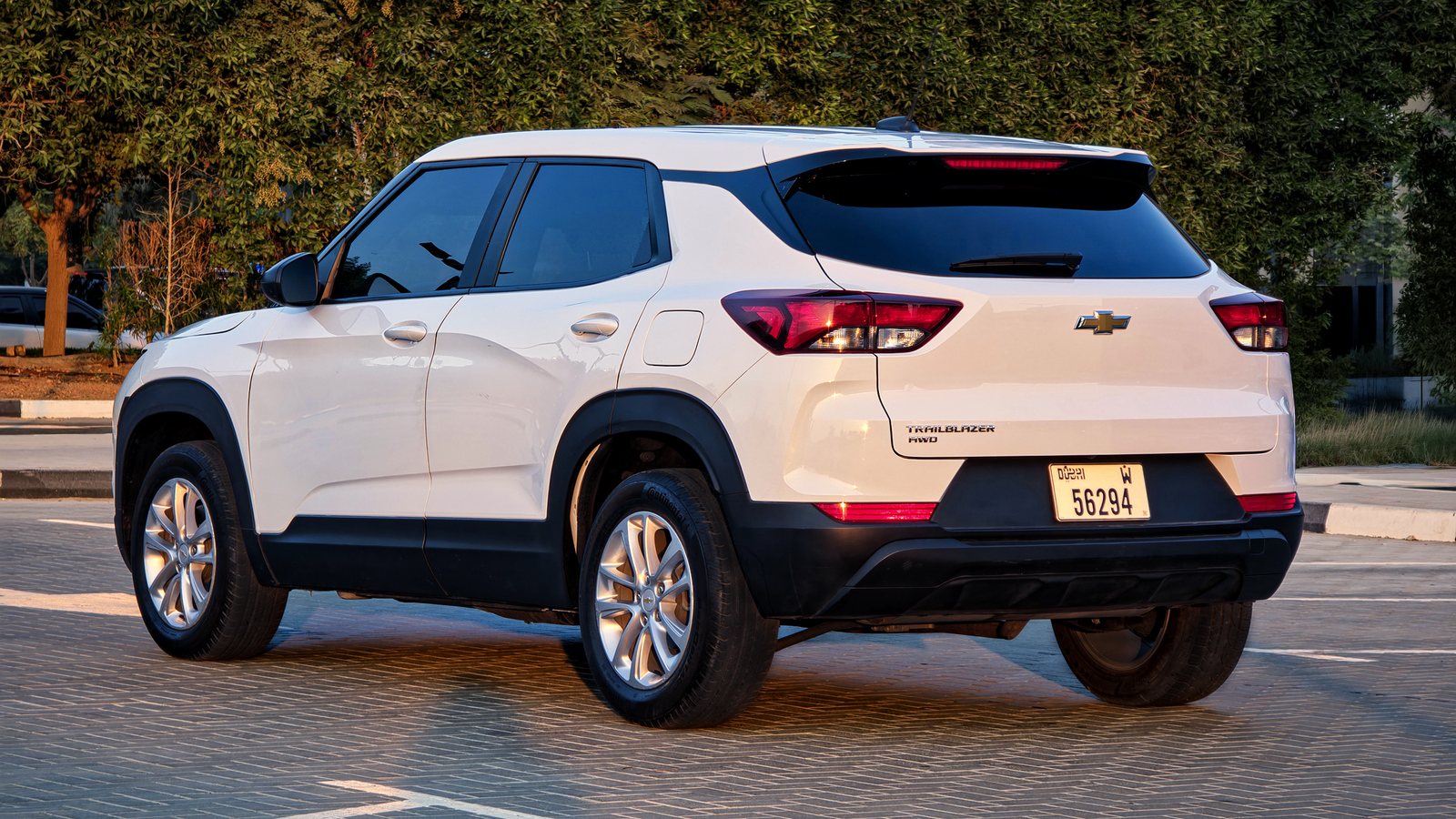 Chevrolet Trailblazer, white