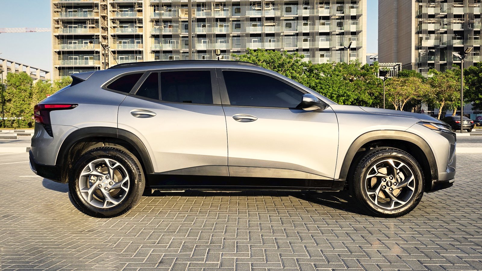 Chevrolet Trax, grey