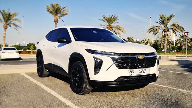 Chevrolet Trax 2024، لون أبيض