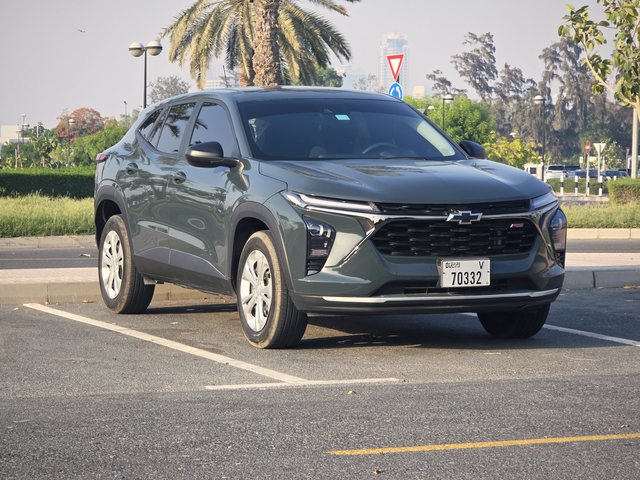 Chevrolet Trax 2025، لون أخضر