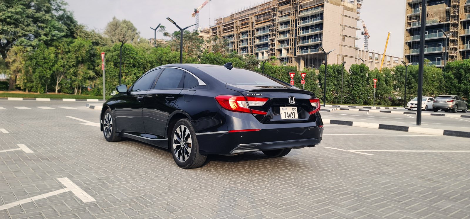 Honda Accord, black