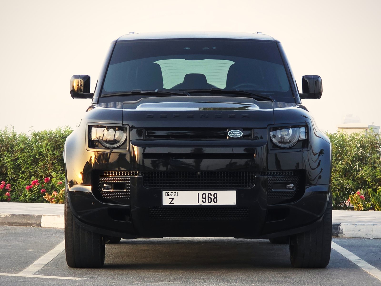 Land Rover Defender, black