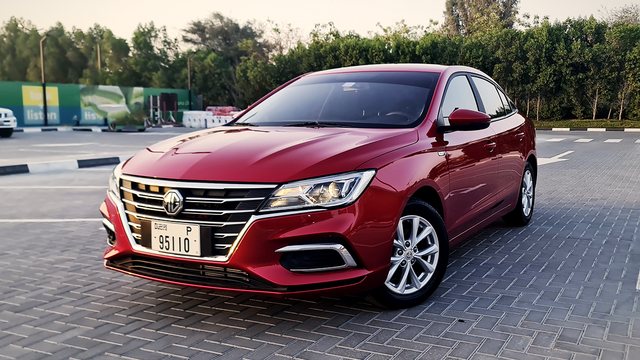 MG 5 2024، لون أحمر، للإيجار في دبي