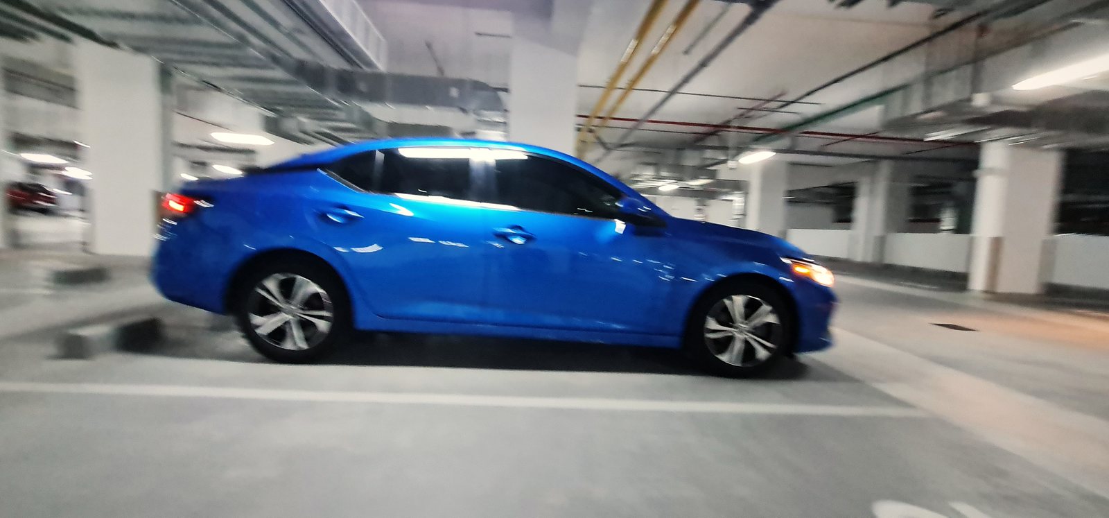 Nissan Sentra, blue